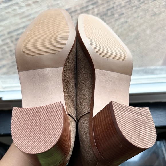 🌸STEVE MADDEN🌸 Rhiannon Chelsea Boot Brown
Suede size 9M - Picture 11 of 11